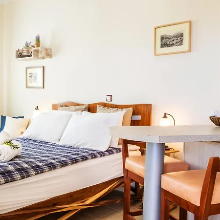 Apartment Olive #1 Karpathos Town (Pigadia)